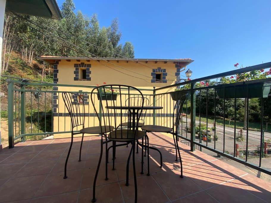 Casa En Montealegre Reformada Y Acogedora Sámano Exterior foto